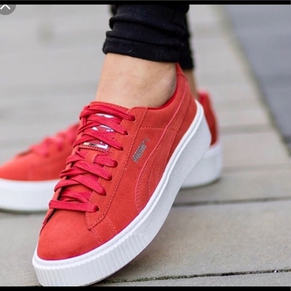 Puma Shoes - Pumas platform sneakers